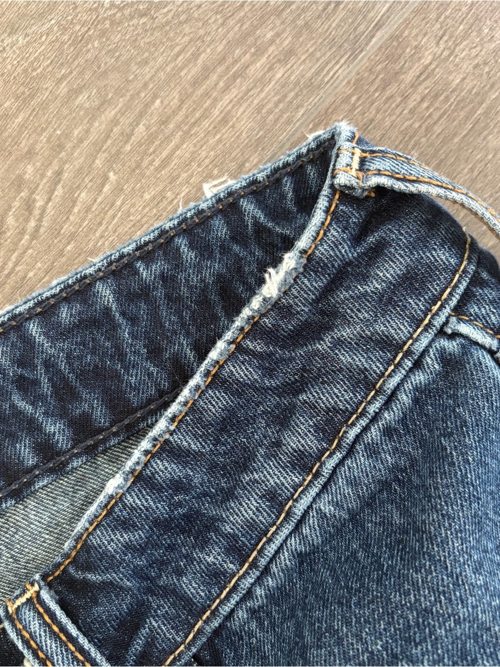 Hollister Low-Rise Baggy Jeans - Picture 7 of 7